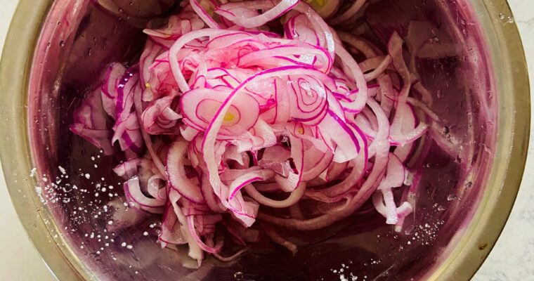 5 Minute Pickled Onions