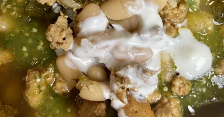 How to Make Turkey and White Bean Chile